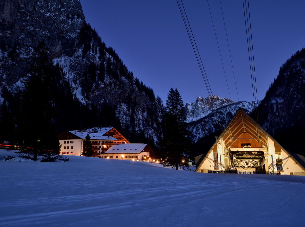 Hotel Principe Marmolada مالغا شابيلا المظهر الخارجي الصورة