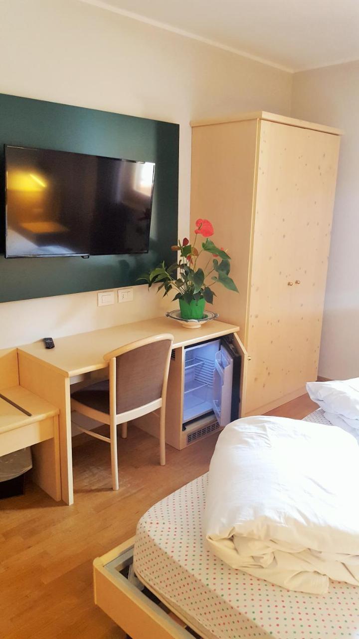 Hotel Principe Marmolada مالغا شابيلا المظهر الخارجي الصورة